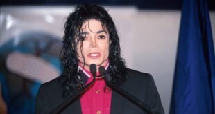 Despite Michael Jackson's contributions to pop-culture history and music history there has always been controversy over his skin color. Before we get into the details, let's first address some urgent questionsa