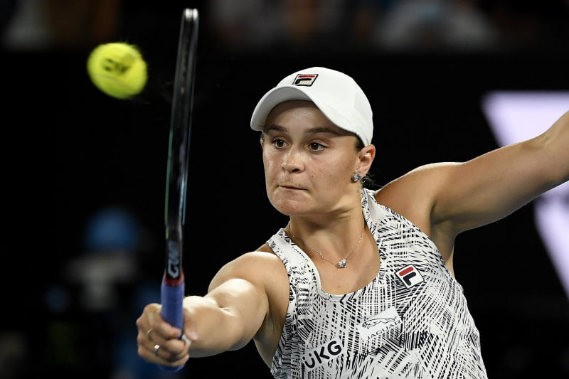 Clinical Barty storms into Australian Open final