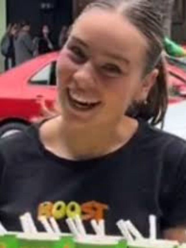 Boost Juice Worker Faces Frosty Reception After Kind Gesture Goes Viral