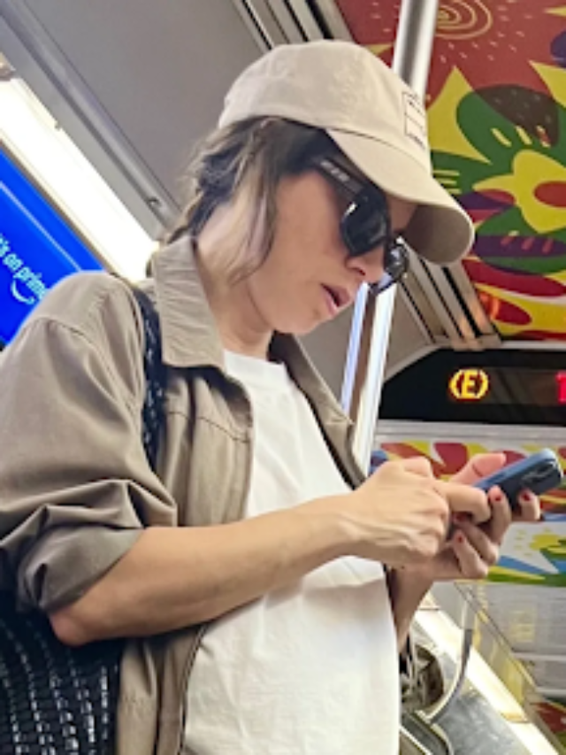 Aubrey Plaza Spotted With Baby Bump on Subway After Pregnancy Reveal Viral Photos Inside