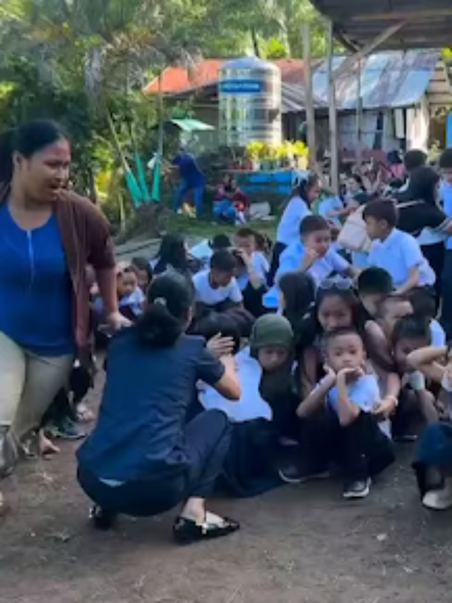 Terrified Schoolchildren Huddle as Deadly Earthquake Triggers Building Collapse